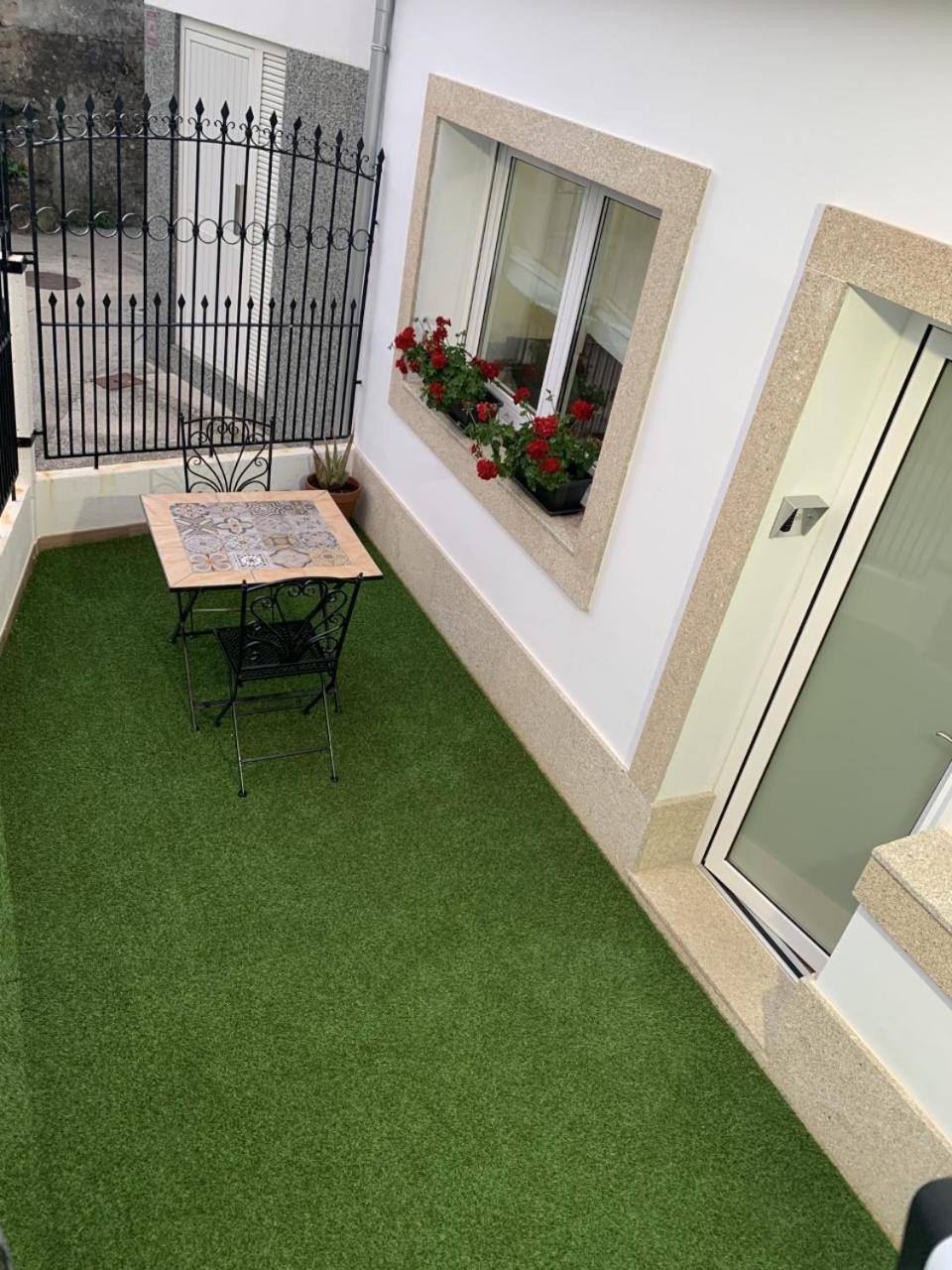 Apartamentos San Lazaro Santiago de Compostela Exterior photo
